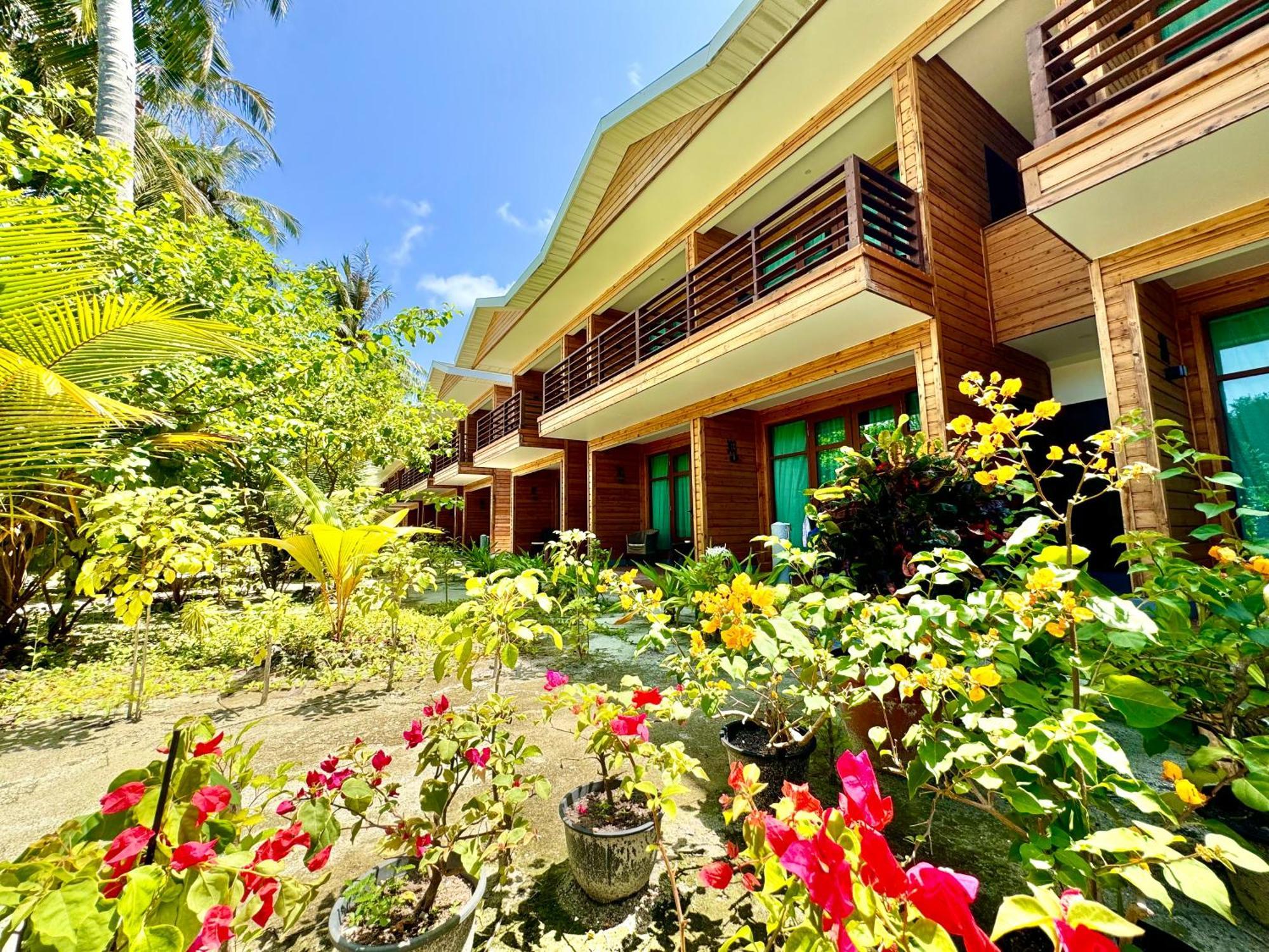 Pearl Sands Of Maldives Huraa Exterior photo
