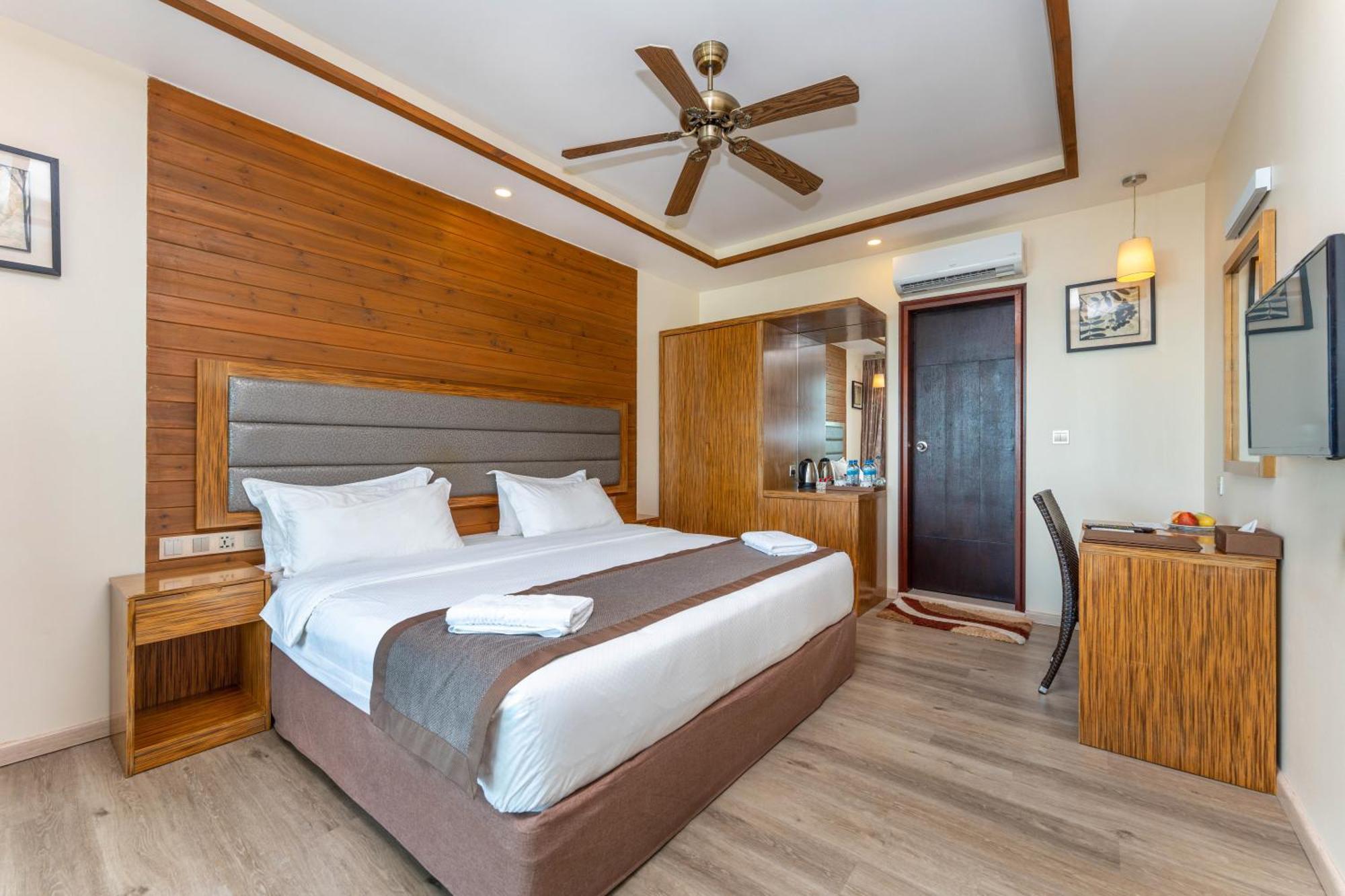 Pearl Sands Of Maldives Huraa Exterior photo